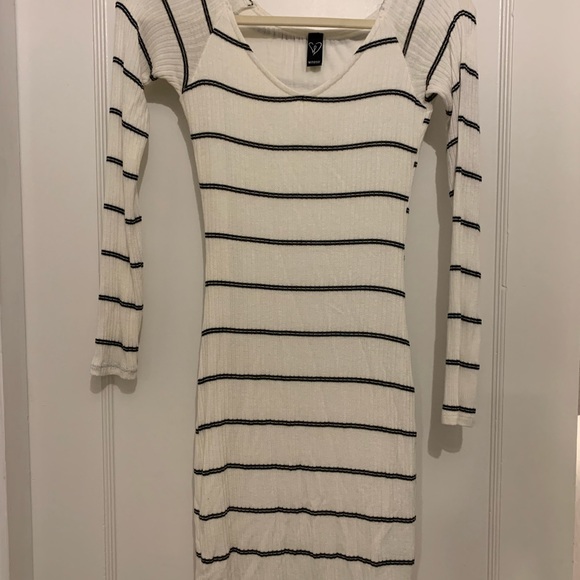 long sleeve bodycon sweater dress - size small - Picture 1 of 3